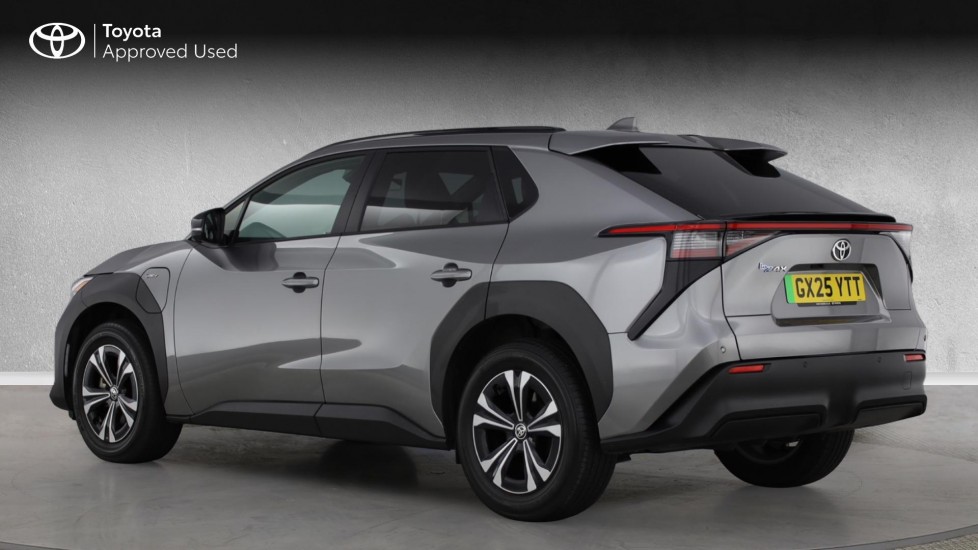 Toyota bZ4X 150kW Motion 71.4kWh 5dr Auto [11kW] Electric Hatchback - Image 4