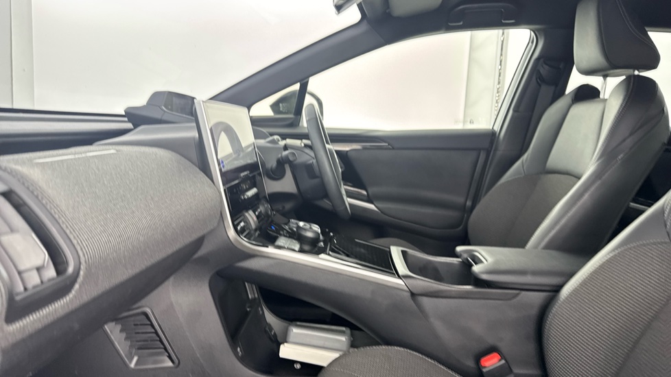 Toyota bZ4X 150kW Motion 71.4kWh 5dr Auto [11kW] Electric Hatchback - Image 5