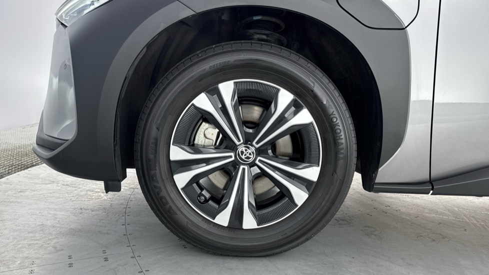 Toyota bZ4X 150kW Motion 71.4kWh 5dr Auto [11kW] Electric Hatchback - Image 26