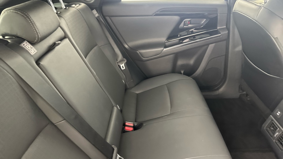 Toyota bZ4X 160kW Vision 71.4kWh 5dr Auto AWD [11kW] Electric Hatchback - Image 8