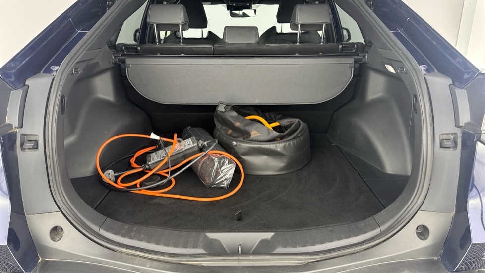 Toyota bZ4X 160kW Vision 71.4kWh 5dr Auto AWD [11kW] Electric Hatchback - Image 13
