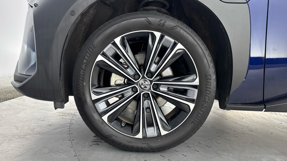 Toyota bZ4X 160kW Vision 71.4kWh 5dr Auto AWD [11kW] Electric Hatchback - Image 26