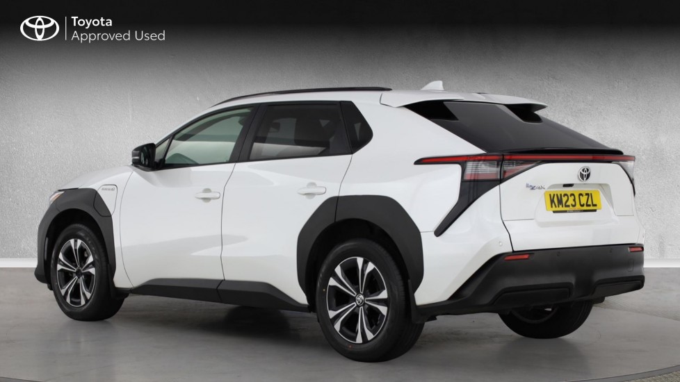 Toyota bZ4X 150kW Motion 71.4kWh 5dr Auto [11kW] Electric Hatchback - Image 4