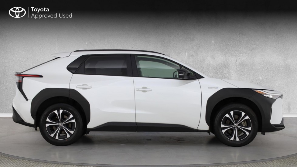 Toyota bZ4X 150kW Motion 71.4kWh 5dr Auto [11kW] Electric Hatchback - Image 24