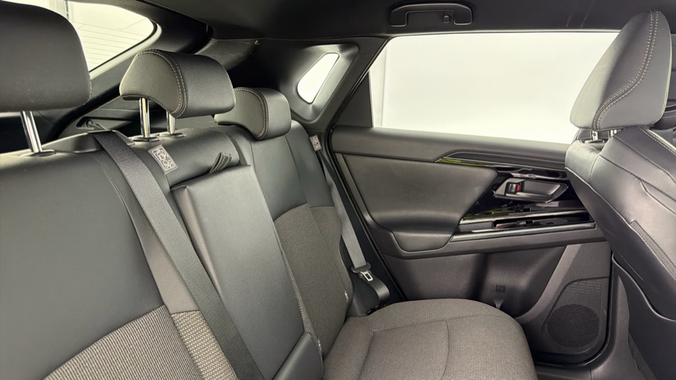 Toyota bZ4X 150kW Motion 71.4kWh 5dr Auto [11kW] Electric Hatchback - Image 8