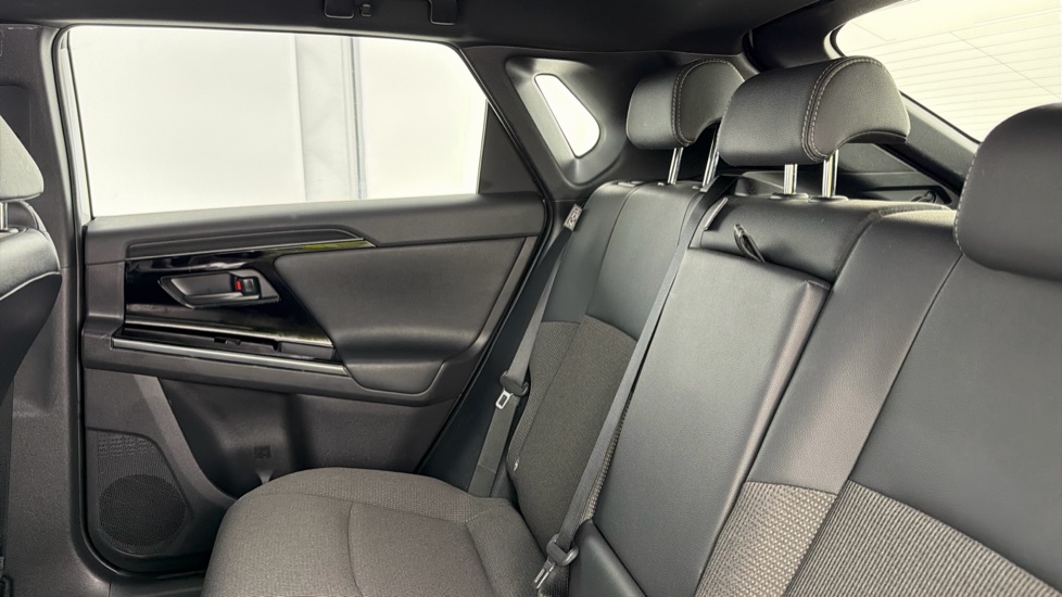 Toyota bZ4X 150kW Motion 71.4kWh 5dr Auto [11kW] Electric Hatchback - Image 15