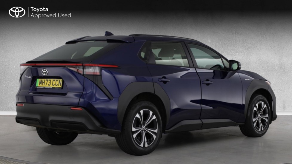 Toyota bZ4X 150kW Pure 71.4kWh 5dr Auto [11kW] Electric Hatchback - Image 2