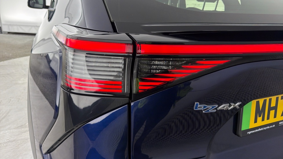 Toyota bZ4X 150kW Pure 71.4kWh 5dr Auto [11kW] Electric Hatchback - Image 21