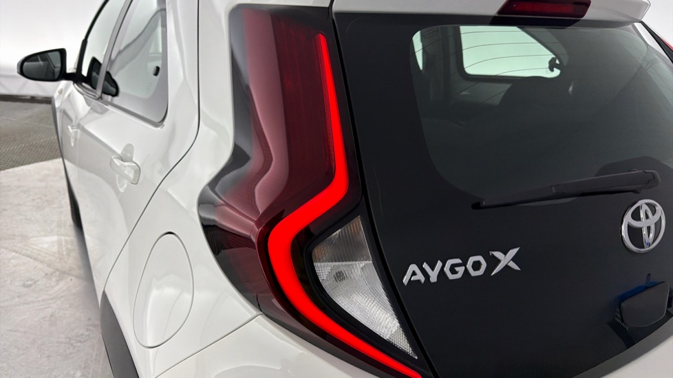 Toyota Aygo X 1.0 VVT-i Pure 5dr Petrol Hatchback - Image 21