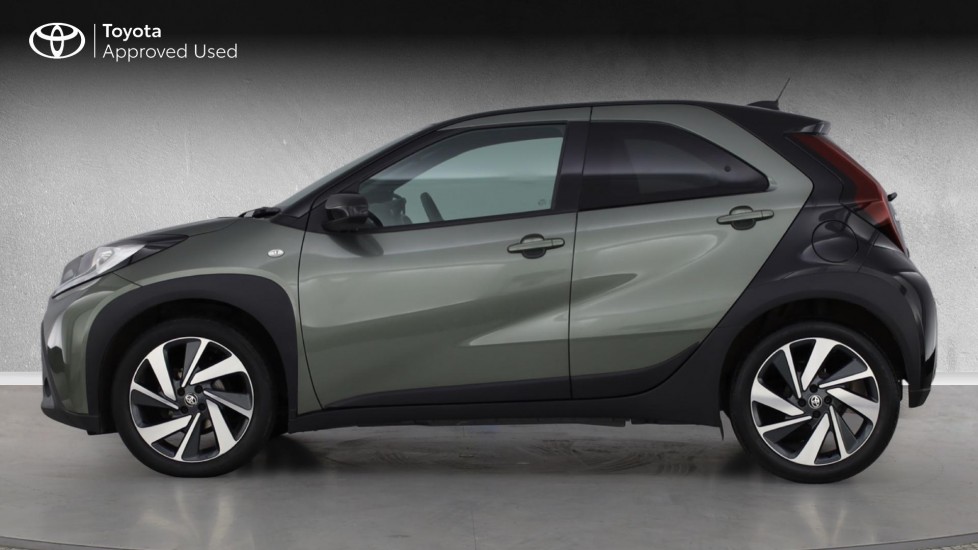 Toyota Aygo X 1.0 VVT-i Edge 5dr Petrol Hatchback - Image 24