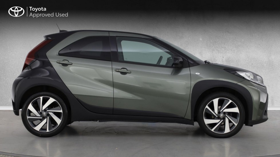 Toyota Aygo X 1.0 VVT-i Edge 5dr Petrol Hatchback - Image 23