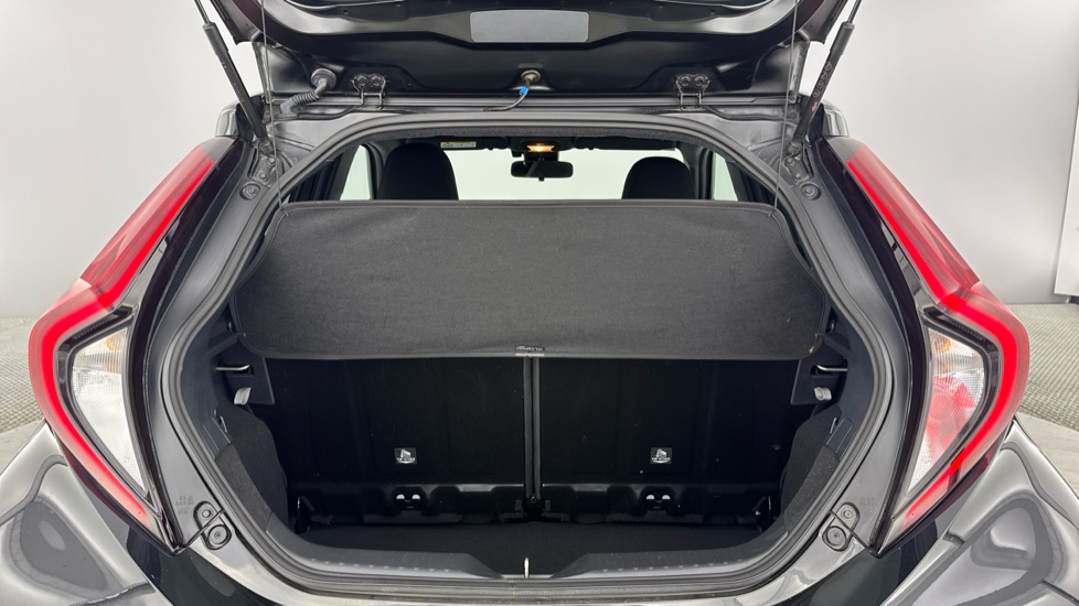 Toyota Aygo X 1.0 VVT-i Edge 5dr Petrol Hatchback - Image 13