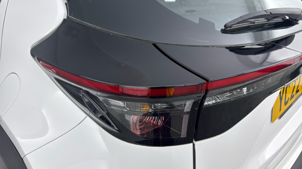 Toyota Yaris Cross 1.5 Hybrid Icon 5dr CVT Hybrid Estate - Image 21