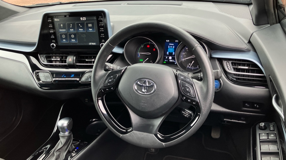 Toyota C-HR 2.0 Hybrid Design 5dr CVT Hybrid Hatchback - Image 7