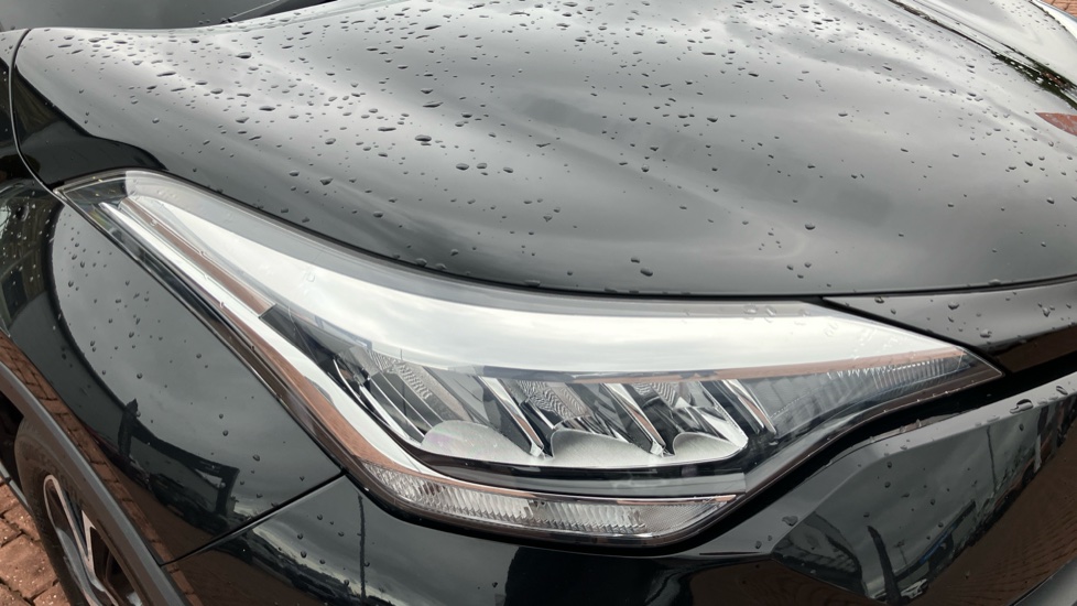 Toyota C-HR 2.0 Hybrid Design 5dr CVT Hybrid Hatchback - Image 20
