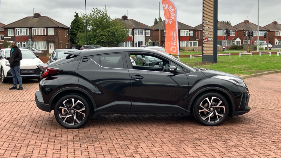 Toyota C-HR 2.0 Hybrid Design 5dr CVT Hybrid Hatchback - Image 23