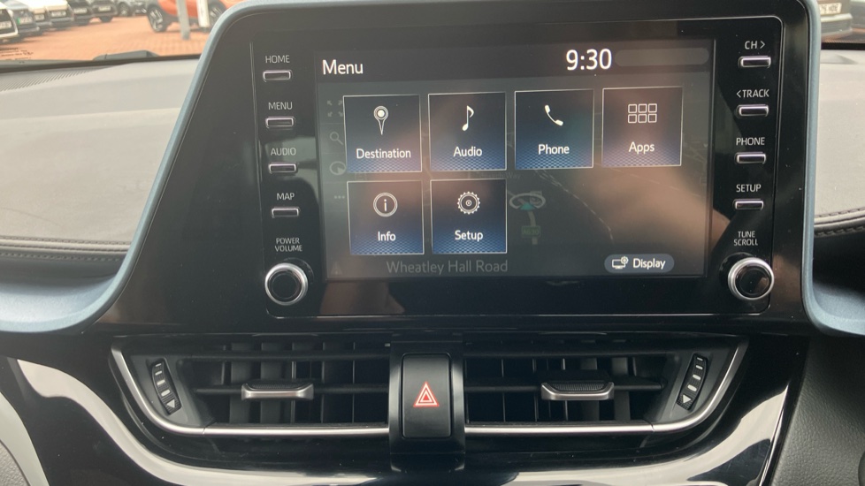 Toyota C-HR 2.0 Hybrid Design 5dr CVT Hybrid Hatchback - Image 39