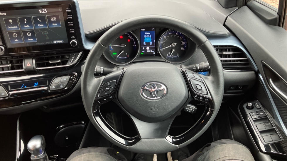 Toyota C-HR 2.0 Hybrid Design 5dr CVT Hybrid Hatchback - Image 49
