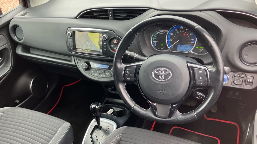 Toyota Yaris 1.5 Hybrid Excel TSS 5dr CVT Hybrid Hatchback - Image 6