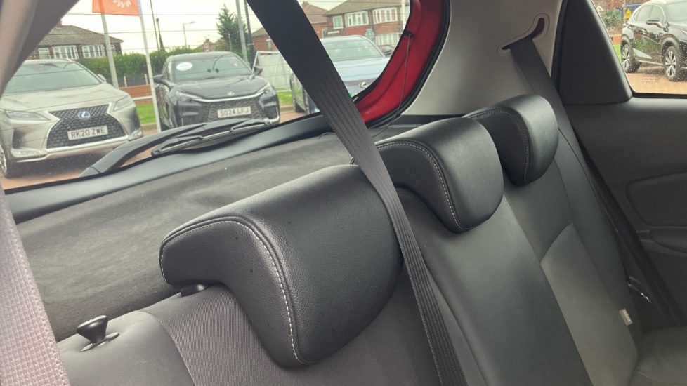 Toyota Yaris 1.5 Hybrid Excel TSS 5dr CVT Hybrid Hatchback - Image 18