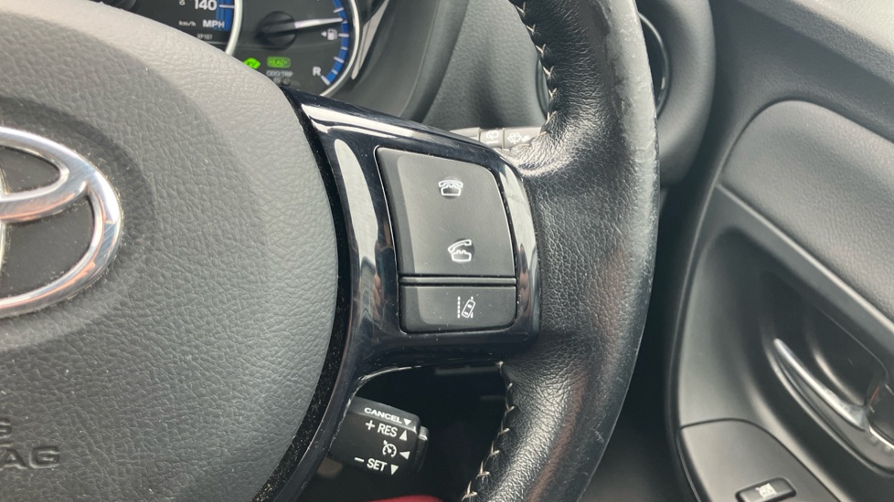 Toyota Yaris 1.5 Hybrid Excel TSS 5dr CVT Hybrid Hatchback - Image 29