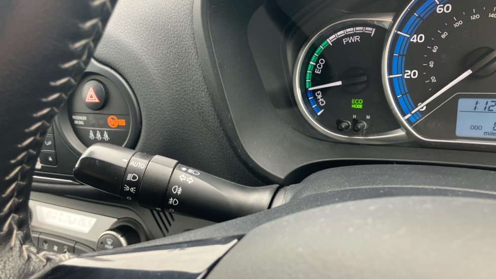 Toyota Yaris 1.5 Hybrid Excel TSS 5dr CVT Hybrid Hatchback - Image 31