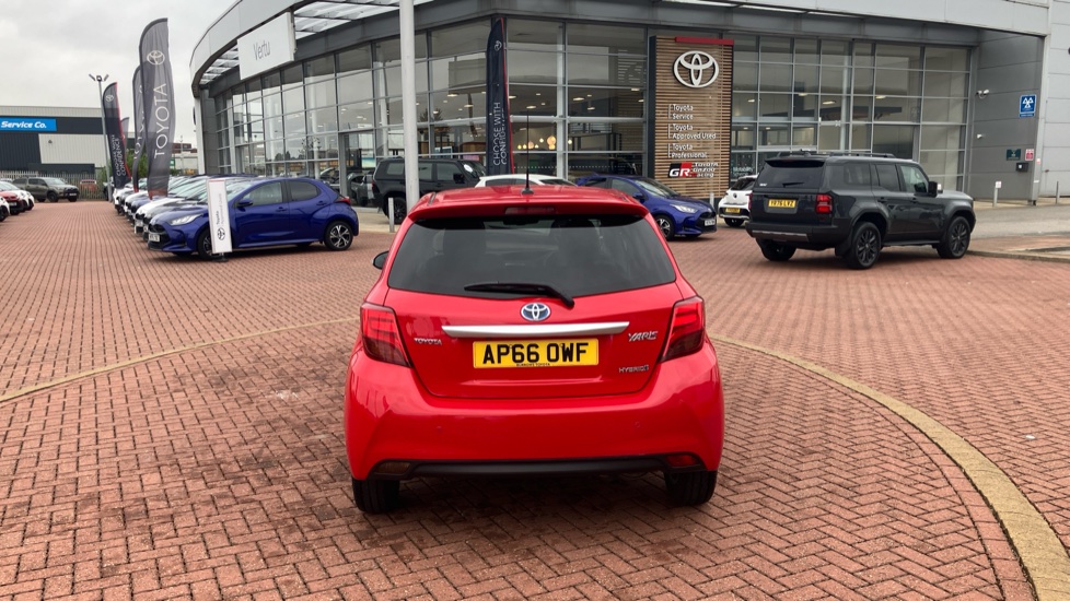Toyota Yaris 1.5 Hybrid Excel TSS 5dr CVT Hybrid Hatchback - Image 48