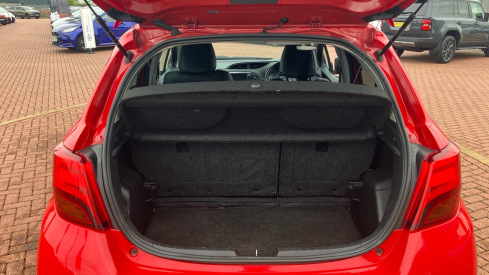 Toyota Yaris 1.5 Hybrid Excel TSS 5dr CVT Hybrid Hatchback - Image 53