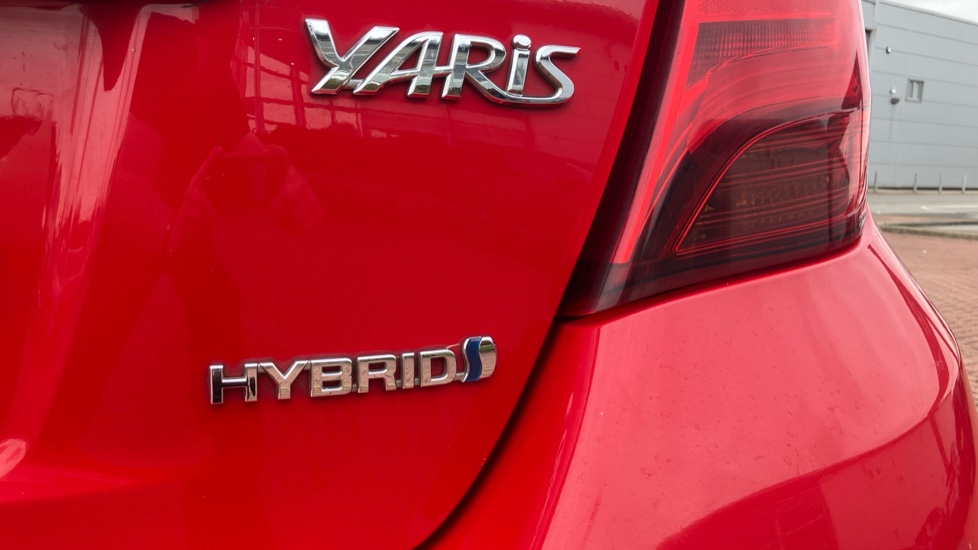 Toyota Yaris 1.5 Hybrid Excel TSS 5dr CVT Hybrid Hatchback - Image 57