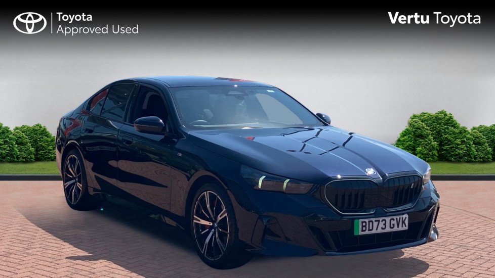BMW i5 250kW eDrive40 M Sport Pro 84kWh 4dr Auto Electric Saloon - Image 1