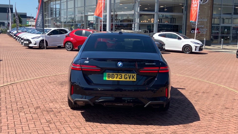 BMW i5 250kW eDrive40 M Sport Pro 84kWh 4dr Auto Electric Saloon - Image 26