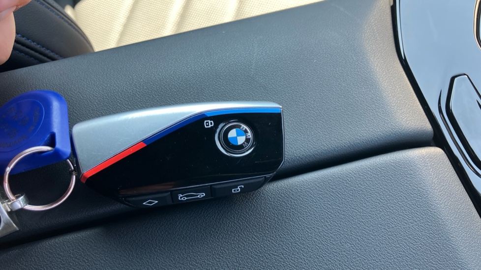 BMW i5 250kW eDrive40 M Sport Pro 84kWh 4dr Auto Electric Saloon - Image 28
