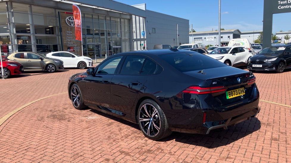 BMW i5 250kW eDrive40 M Sport Pro 84kWh 4dr Auto Electric Saloon - Image 51
