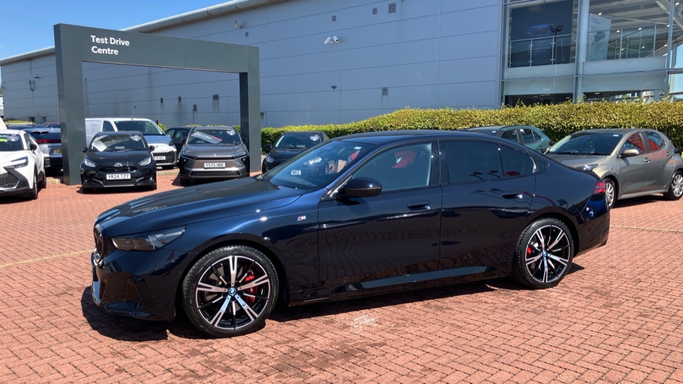 BMW i5 250kW eDrive40 M Sport Pro 84kWh 4dr Auto Electric Saloon - Image 56