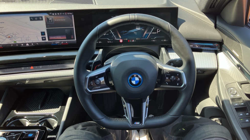 BMW i5 250kW eDrive40 M Sport Pro 84kWh 4dr Auto Electric Saloon - Image 65