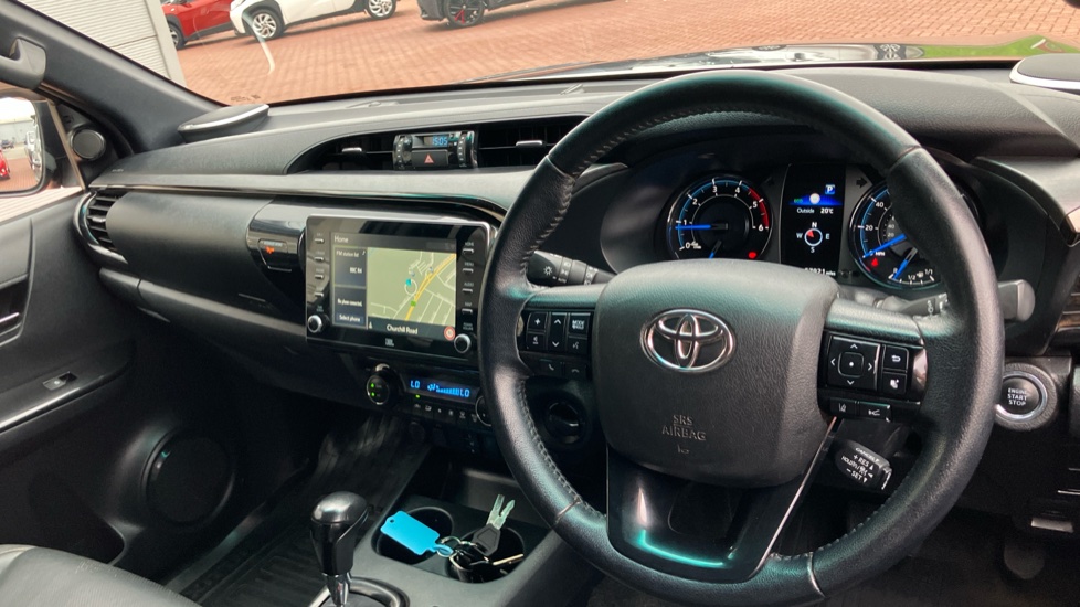 Toyota Hilux Diesel Invincible X D/Cab Pick Up 2.8 D-4D Auto - Image 6