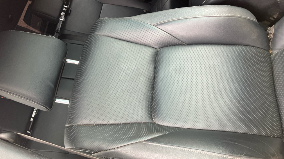 Toyota Hilux Diesel Invincible X D/Cab Pick Up 2.8 D-4D Auto - Image 14