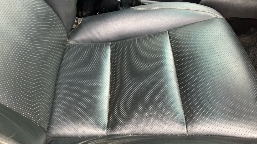 Toyota Hilux Diesel Invincible X D/Cab Pick Up 2.8 D-4D Auto - Image 17