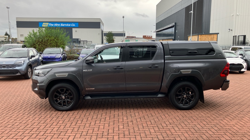 Toyota Hilux Diesel Invincible X D/Cab Pick Up 2.8 D-4D Auto - Image 24