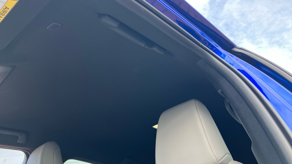 Lexus UX 250h 2.0 F-Sport Design 5dr CVT Hybrid Hatchback - Image 19