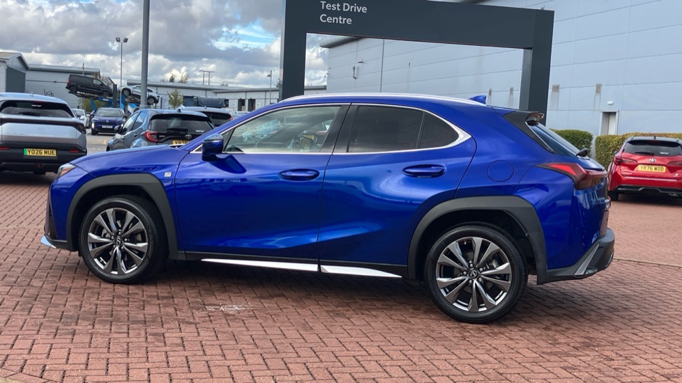 Lexus UX 250h 2.0 F-Sport Design 5dr CVT Hybrid Hatchback - Image 24