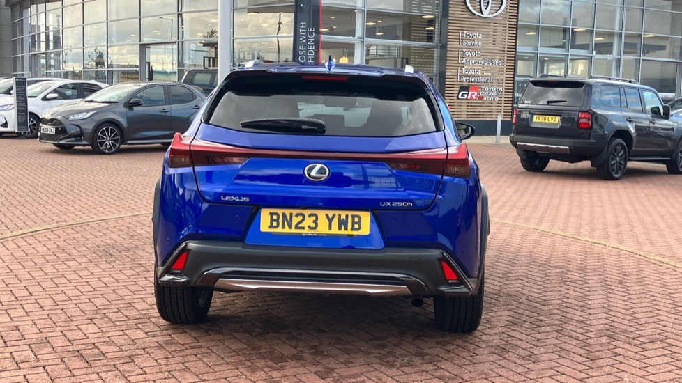 Lexus UX 250h 2.0 F-Sport Design 5dr CVT Hybrid Hatchback - Image 26