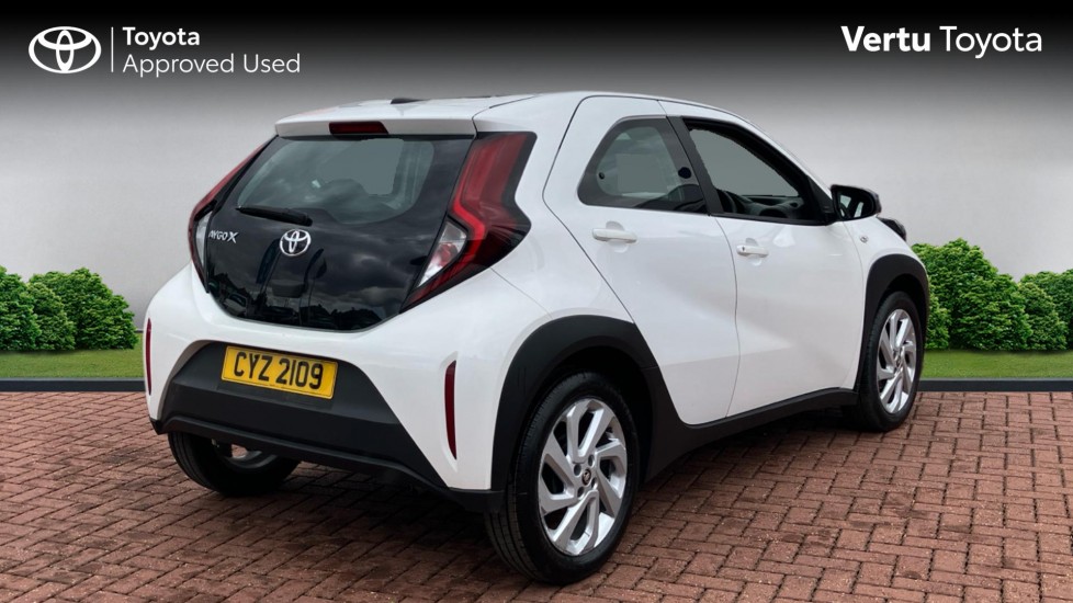 Toyota Aygo X 1.0 VVT-i Pure 5dr Petrol Hatchback - Image 2
