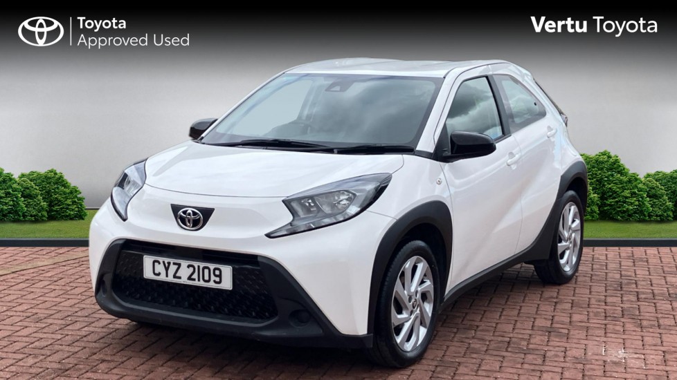Toyota Aygo X 1.0 VVT-i Pure 5dr Petrol Hatchback - Image 3