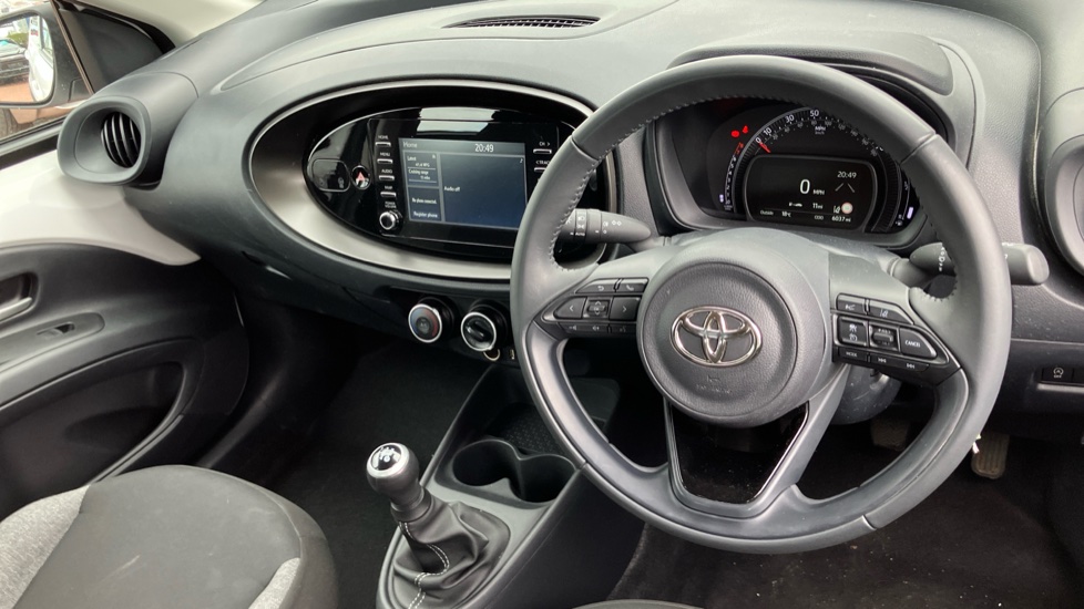 Toyota Aygo X 1.0 VVT-i Pure 5dr Petrol Hatchback - Image 6