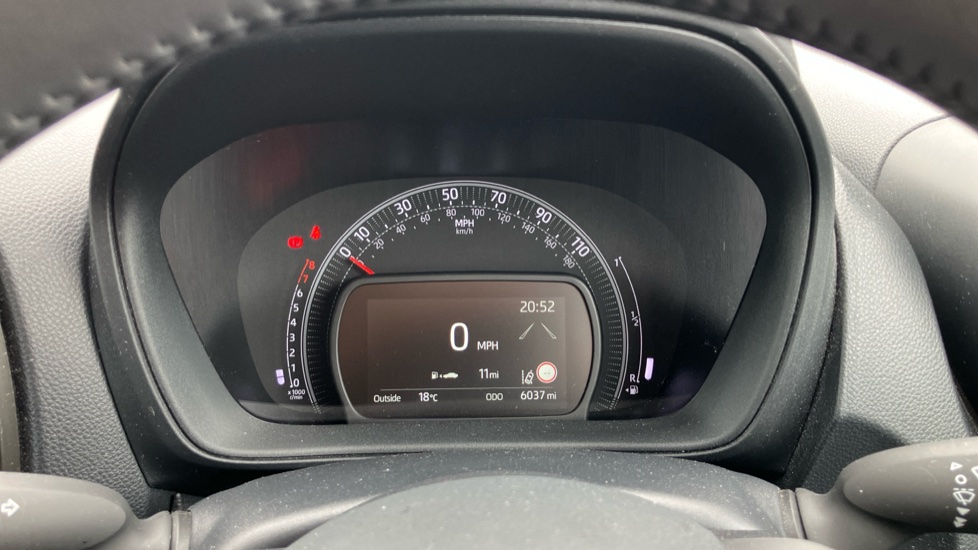 Toyota Aygo X 1.0 VVT-i Pure 5dr Petrol Hatchback - Image 11