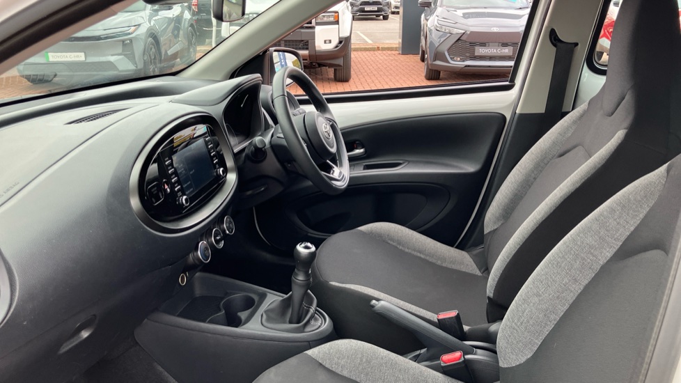 Toyota Aygo X 1.0 VVT-i Pure 5dr Petrol Hatchback - Image 12