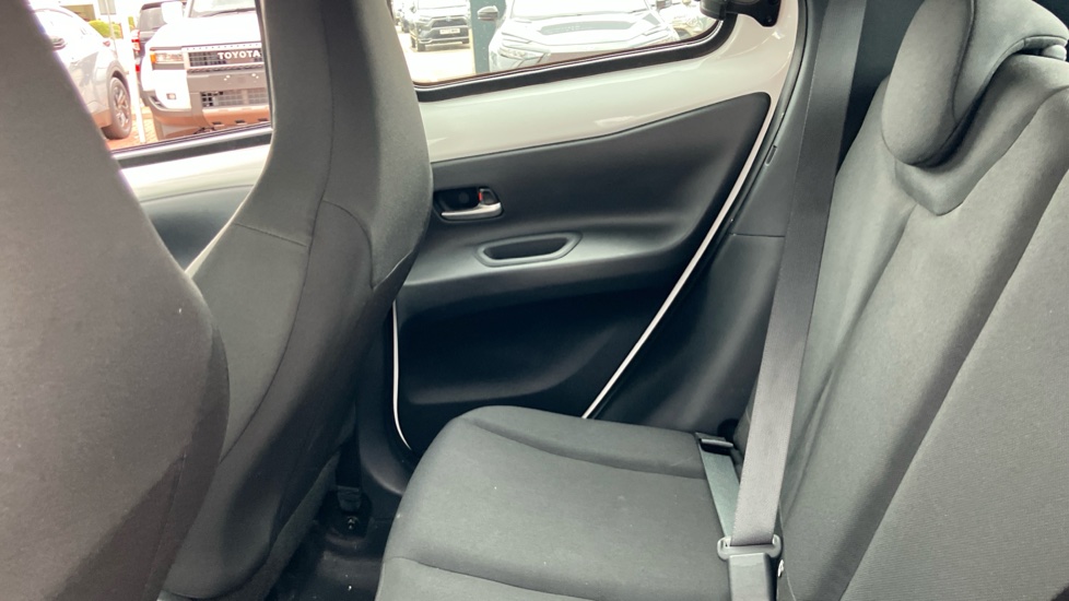 Toyota Aygo X 1.0 VVT-i Pure 5dr Petrol Hatchback - Image 15