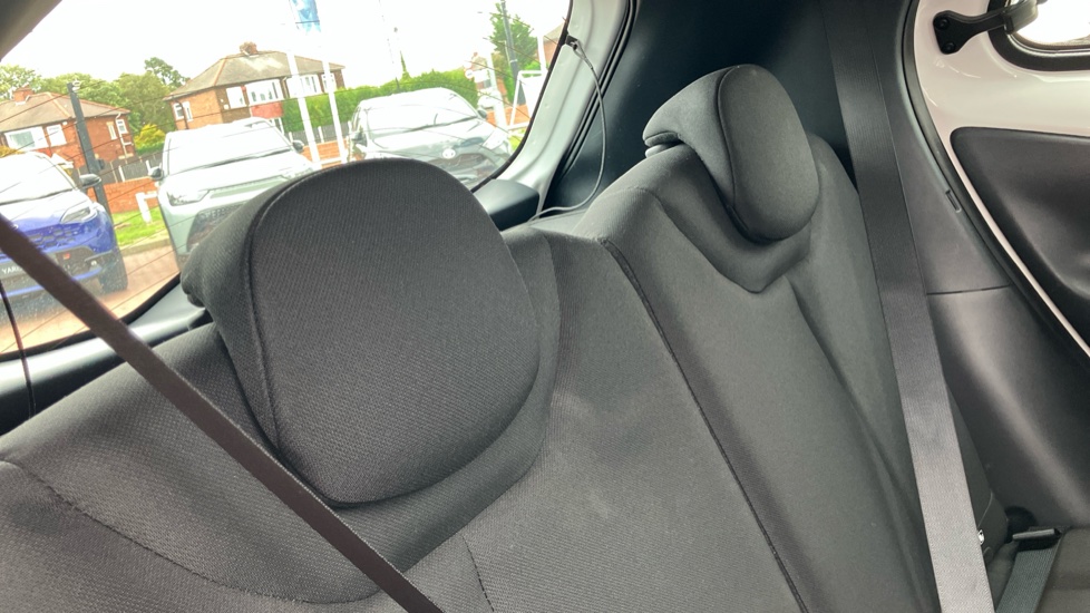 Toyota Aygo X 1.0 VVT-i Pure 5dr Petrol Hatchback - Image 18
