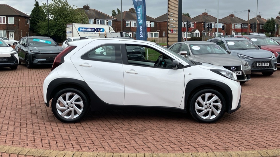 Toyota Aygo X 1.0 VVT-i Pure 5dr Petrol Hatchback - Image 23